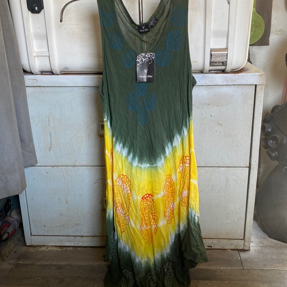 NEW WITH TAGS VENICE BLUE DRESS